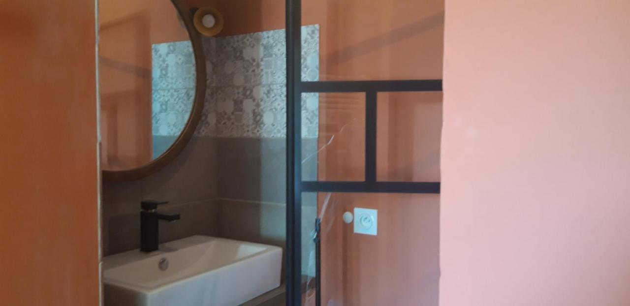 L Orchidee Appartement Saint-Martin-de-Saint-Maixent Buitenkant foto